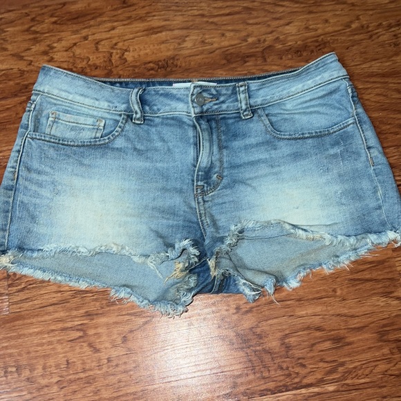 2 pairs of PINK jean shorts - Picture 2 of 7